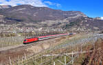 1216 006 mit EC 81 am 20.02.2024 bei Rovereto.