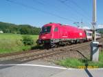 1216 142-1 zieht am 07.08.08 den OIC 535 von Wien Sdbahnhof Bstg.