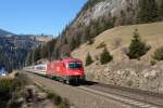 1216 012 mit EC 85 nach Bologna am 08.03.2011 unterwegs bei St.