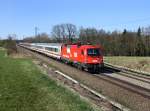 Die 1216 014 mit einem Brenner EC am 02.04.2011 unterwegs bei Hilperting.