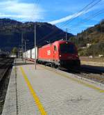 1216 021 mit dem Ekol nach Köln am 8.11.2015 bei der Durchfahrt im Bahnhof Pontebba.