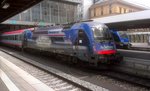 ÖBB 1216 019-0  Achensee  am 01.08.2016 im Hauptbahnhof München (Handyfoto während der Wendezeit des EC 115)