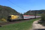 1216 210 ist bei Brands nad Orlic mit EC 78 in Richtung Prag unterwegs, 28.04.2012.