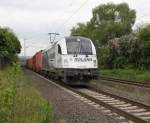 1216 955-5 mit Containerzug in Fahrtrichtung Sden. Aufgenommen in Wehretal-Reichensachsen am 24.05.2013.