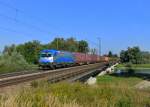 1216 920 mit einem KLV am 17.08.2013 auf der Isarbrücke bei Plattling.