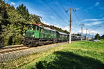 NBiK 93.1332 fährt mit dem SR 16797 (Lienz - Spittal-Millstättersee), kurz vor dem Bahnhof Möllbrücke-Sachsenburg vorüber.