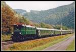 1245.05 fährt am 17.09.2000 mit einem Sonderzug zwischen Bruck an der Mur und Pernegg durchs Murtal.