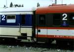 Sommer 1999 in Villach Hbf  alte und neue Version der 4010-Garnitur