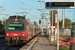 4020 316 als R 27691 bei der Durchfahrt in Mannswörth, unterwegs nach Wolfsthal.