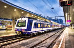 4020 306-9 und 6020 308-0 warten in Wien Hbf, als REX 9405, auf die Abfahrt nach Hegyeshalom.