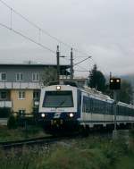 berstellungsfahrt mit 4020 041, Mittenwaldbahn in Innsbruck, Allerheiligen, Richtung Seefeld, am 14.9.2003, Hhe Kreuzung mit der Karl-Innerebner-Strae.