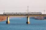 Am spten Nachmittag des 03.03.2013 konnte die Baureihe 4020 auf der Brcke ber das Wiener Entlastungsgerinne fotografisch festgehalten werden.