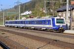 Ein 4020 - iger Triebwagen beim Halt in Spital am Semmering auf dem Weg über den Semmering nach Payerbach-Reichenau,April 2011