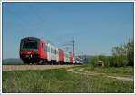 4020er Tandem als S 40 von Wien nach Sigmundsherberg, aufgenommen am 16.4.2007 kurz vor der Haltestelle Muckendorf an der Franz Josefs Bahn.