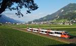 4024 074-9 war am 24.06.2020 für die Führung des REX 5230 von Wörgl Hbf zum Brenner zuständig. Vor der Silberstadt Schwaz mit der Burg Freundsberg gelang eine Aufnahme des klassischen Innsbrucker Talents.