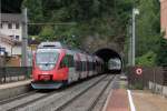 4024 093-9 mit S-Bahn 1 Telfs-Pfaffenhofen-Wrgl Hauptbahnhof auf Bahnhof Rattenberg-Kramsach am 29-7-2013.