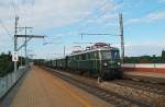 4061.013 bringt den Erlebniszug 16004 von Wien Sdbahnhof (Ostseite) nach Korneuburg.