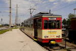 ET 20109 (NVR 94 81 4944 000-0) wickelte am 31.5.22 den Hauptumlauf auf der Lokalbahn Lambach-Vorchdorf ab, weil 20111 in der Werkstatt stand. Aufnahme: Lambach Lokalbahn, Bahnsteig 11, 31.5.22.