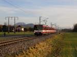 Der ET 44 als S1 nach Lamprechtshausen am 24.12.2012 unterwegs bei Acharting.