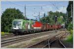 1116 264  Euromotion  als Vorspannlok vor einem Gterzug, welcher mit 1144 bespannt war kurz nach dem Verlassen des Stadttunnel in Brixlegg am 25.8.2008 aufgenommen.