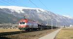 1116 005  EM sterreich  fuhr mit einem Turnusautozug im Block hinter 1216 226  EM Tschechien , die den Transalpin Richtung Innsbruck befrderte.