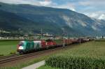 Die Italien-Lok 1216 004 in Schwaz mit einer anderen E-Lok.