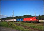 Mein letztes Bild der 1116 080 in den Folien fr die Uefa Euro 2008 entstand bei der Ausfahrt aus dem Bahnhof Knittelfeld mit dem BB IC 537.