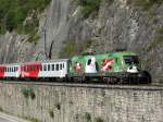 Regionalzug mit der 1116.264 Richtung Attnang-Puchheim bei der einfahrt in den Sonnsteintunnel;