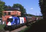 BB 1116 003 bei Gundelshausen mit einem Zug von Ingolstadt nach Regensburg, 07.05.2009.