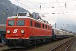 NLB 1110.505 am 23.September 2017 mit dem SR 14705 (Frankenmarkt - Graz) im Bahnhof Ebensee.