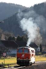 NLB 2143 070-7 am 14.Dezember 2019 im Bahnhof Aspang.