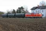 NLB 2143 070-7 am 21.Dezember 2014 mit dem SR 14293 in Haugsdorf.