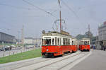 Wien: Die Wiener Straßenbahnen vor 50 Jahren: SL 18 (B 61 + b + b) / SL 8 (b 1472 + b + B) VI, Mariahilf, Mariahilfer Gürtel / Mariahilfer Straße am 1.