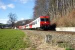 Steuerwagen 8073 206 fhrt mit REX2716 von Fehring nach Wien Sd.