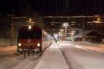 Ein auerplanmiger Kreuzungshalt ermglichte mir am 03.02.2010 eine Aufnahme  meines  Zuges: 80-73 002 an der Spitze von REX 3424 im abendlich verschneiten Bahnhof Bad Aussee