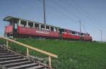 Internationale Rheinregulierung(IRR)Dienstbahn, Personenzug auf dem Rheindamm bei Widnau/CH 