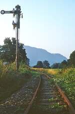 Als diese Aufnahme des Einfahrsignals des Bahnhofs Molln an der Steyrtalbahn am 25.08.1980 entstand, zeigte es schon fast 5 Monate  Hp0 , denn nach einem Felssturz zwischen Leonstein und