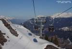 Fulpmer Kreuzjochbahn - in die Schlick. Gondeln 14 und 33 auf der Hhe der Sttze 13, am Beginn des lngeren, fast eben verlaufenden Spannfeldes nahe dem Kamm. St. Valentin 2008 kHds