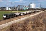 MRCE Vectron 193.873, unterwegs mit einem Getreidezug, am 23.02.2014 kurz nach Tulln Stadt in Richtung St.