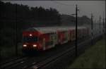 Dstere Stimmung herrschte am Abend des 22.06.13, als eine 1144 ihren Dosto durch einen heftigen Regenschauer schob.