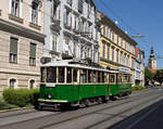 Auch heuer dreht die Sommerbim wieder ihre Runden durch Graz,  heute den 10.08.2019 war Tw 121 mit Bw 60b im Einsatz, hier zu sehen in der Leonhardstraße.