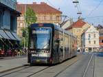 Graz. Variobahn 241  99ers  war am 29.08.2020 auf der Linie 6, hier am Südtiroler Platz in Fahrtrichtung Alte Poststraße.