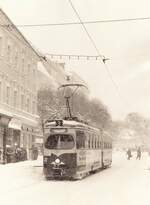 Scan vom SW - Negativ: Tw.271 als Linie 3 in der Herrengasse auf der Fahrt Richtung Hauptplatz.