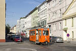 Am 28. Juni 2021 kehrt TW 251 soeben von einer Geburtstagssonderfahrt zurück und konnte in der Steyrergasse kurz vor dem Einziehen in die Remise fotografiert werden. Liebe Grüße an den freundlichen Fahrer!