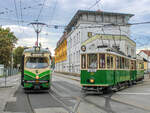 Graz. Für Straßenbahnfans bot das Tramway Museum Graz trotz Corona-Pandemie im Jahr 2020 noch ein Programm an, welches allerdings dennoch stark eingeschränkt war. Am 26.07.2020 veranstaltete man einen Öffnungstag der Museumremise, am Ende bot sich noch kur vor der Fahrt hinter die Tore der Remise noch ein Gruppenfoto von TW 121 und TW 267 in der Steyrergasse.