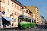 Tw.501 fährt durch die Alte Poststraße in Richtung Eggenberg.