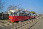 Das Ende der Wiener E1 ist bereits absehbar, als 4509 als Linie 6 mit c3 1213 am 08.03.2017 auf dem Weg von der Burggasse nach Kaiserebersdorf den Wiener Zentralfriedhof (Tor 2) passiert.