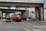 Wien Wiener Linien SL 2 (E2 4061) XVI, Ottakring, Thaliastraße / Paltaufgasse (Hst. Ottakring S + U) am 27. Juni 2017.