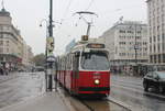 Wien Wiener Linien SL 71 (E2 4090 (SGP 1989)) I, Innere Stadt, Opernring am 21.
