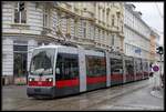 Triebwagen 707, Linie 5, Kreuzung Kaiserstraße - Westbahnstraße am 14.03.2018.